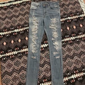 Distressed American Eagle hi rise jeggings