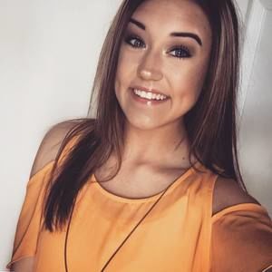 Meet your Posher, Hayley