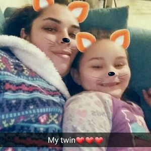 Meet your Posher, Crystal