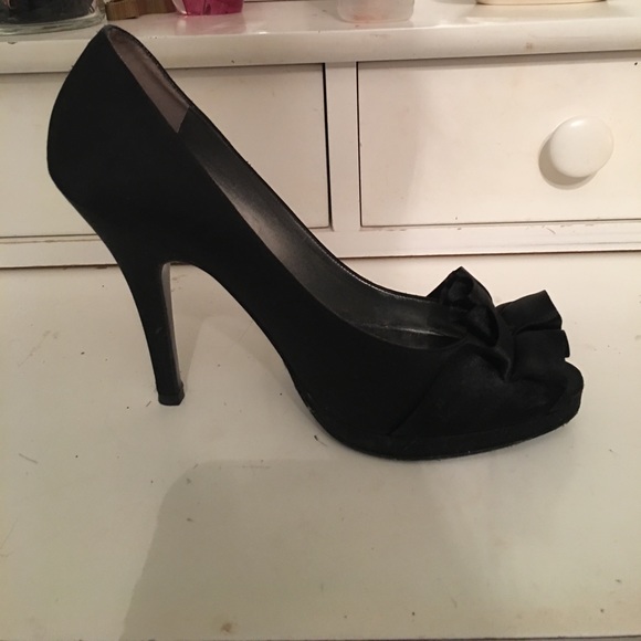 Macy's Shoes - Black pumps