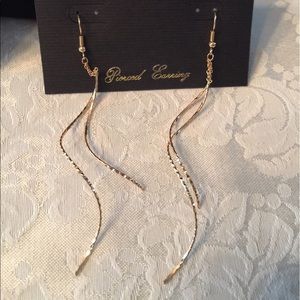 NWOT Whisper Earrings