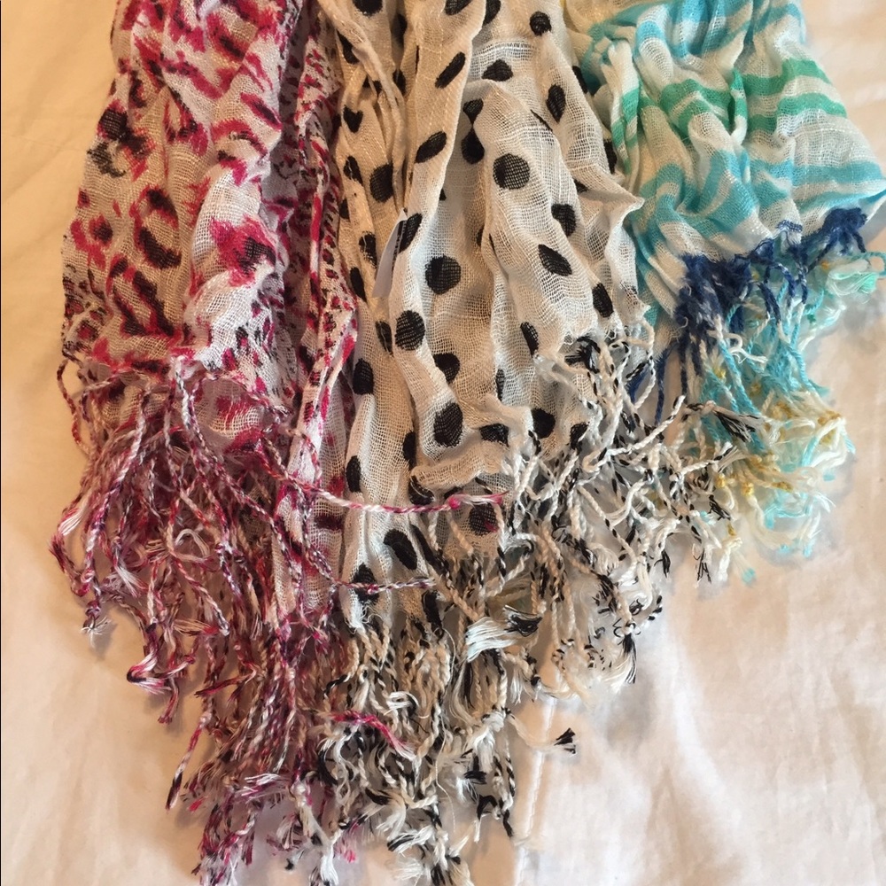 Scarf bundle - Picture 2 of 2