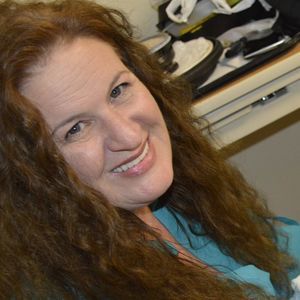 Meet your Posher, Suzanne