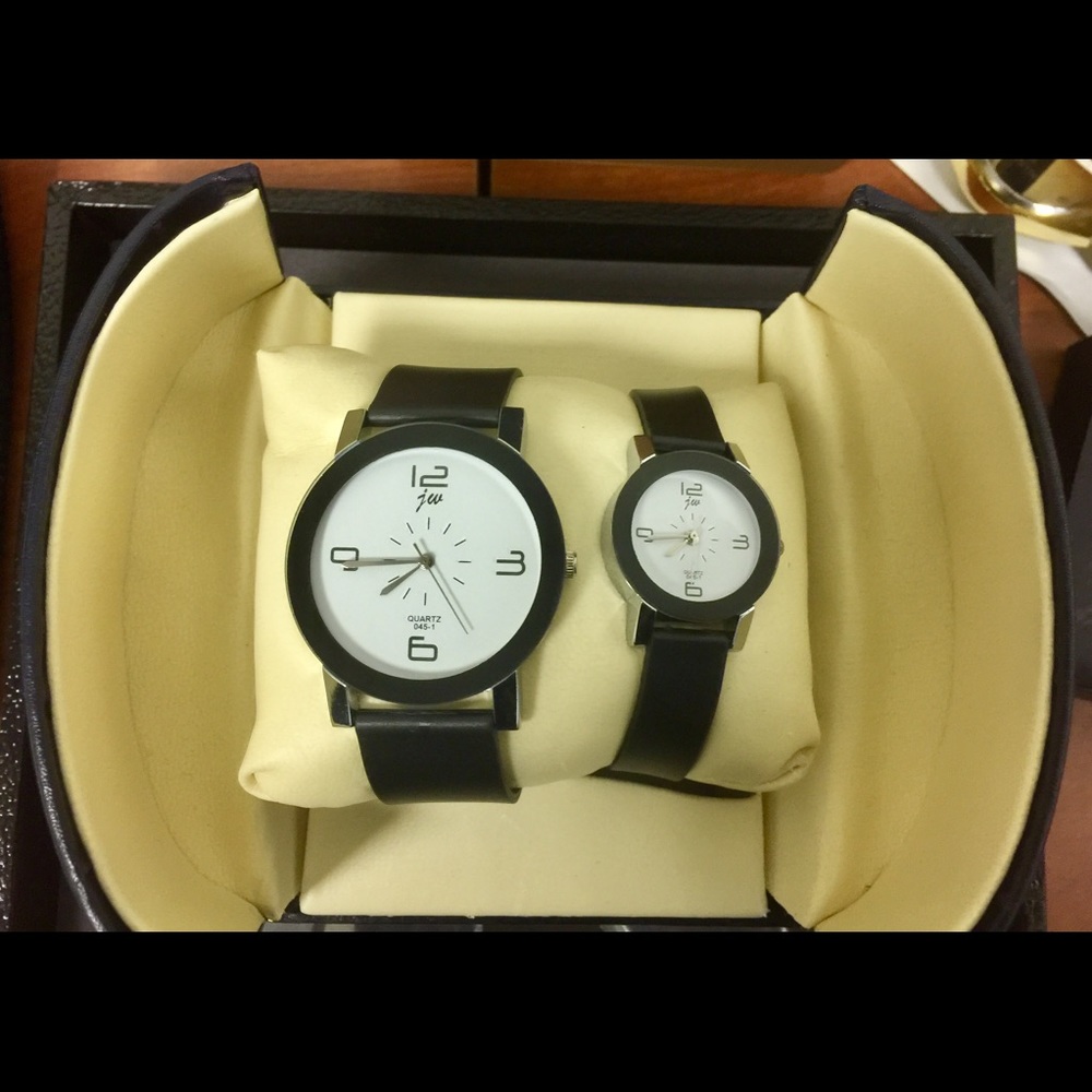 New His and Hers watch set with case