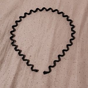Black head band