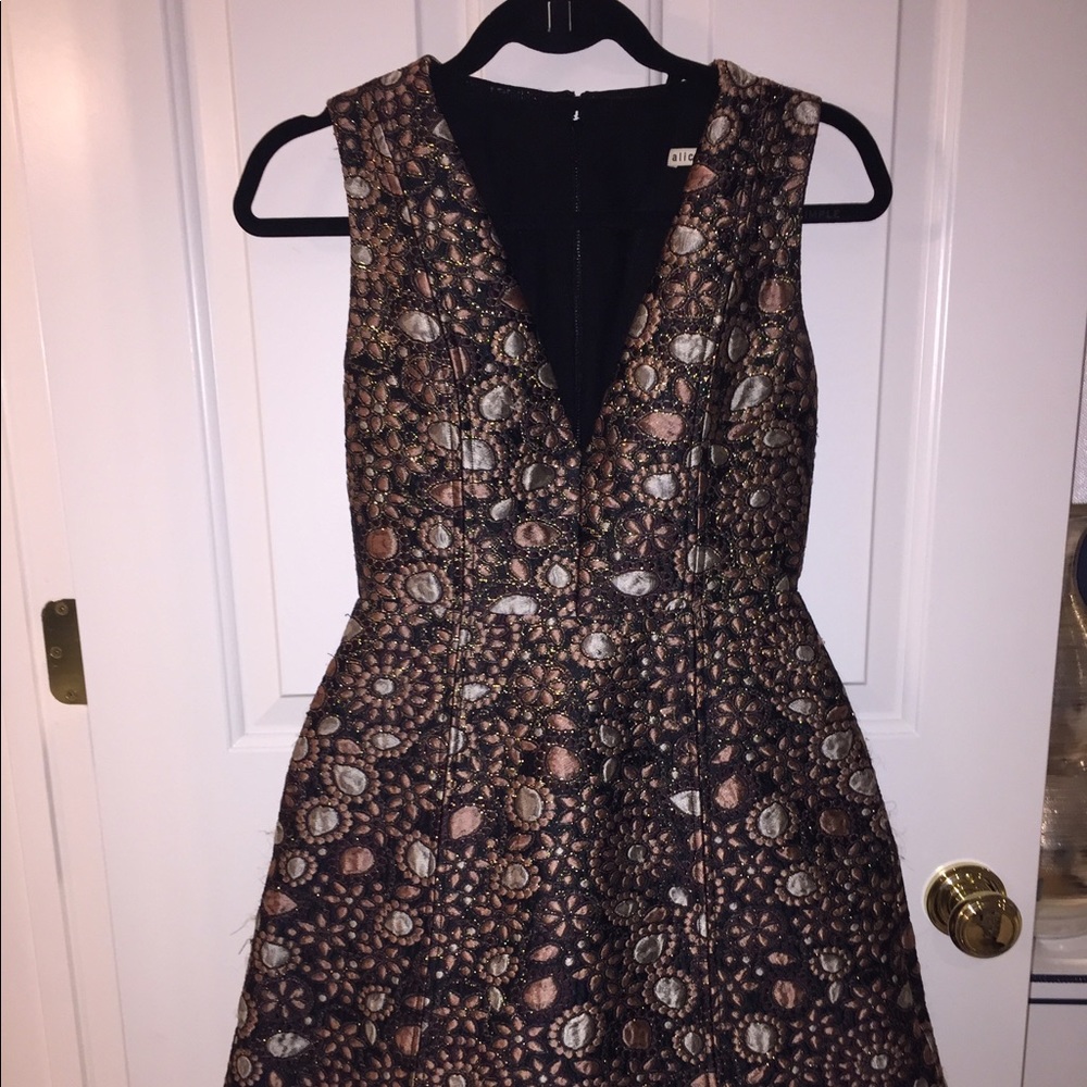 Alice &a Olivia Short Evening Dress