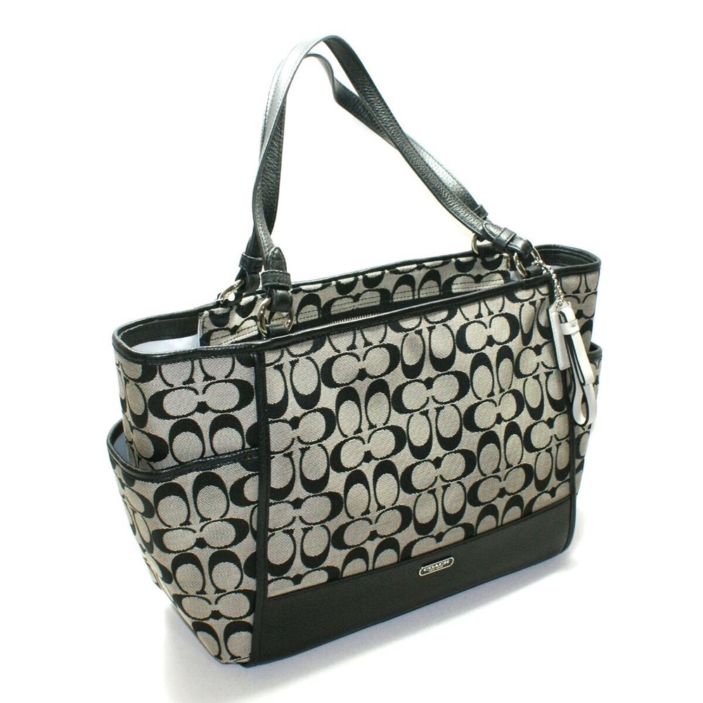 Authentic Coach Signature Carrie Tote