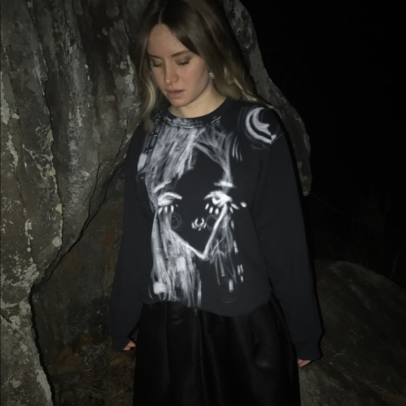 Sweater - Picture 2 of 3