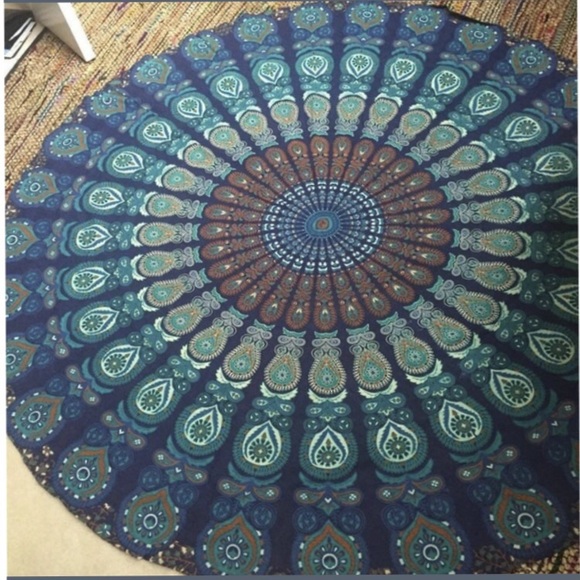 SOLD Beach cover up/blanket - Picture 1 of 2