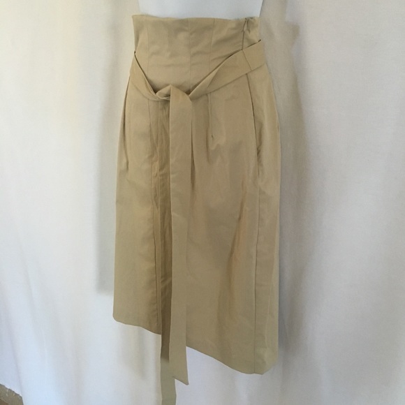 EvA FraNc0 HiGh WaiSt SkIRtT w/bElt - Picture 3 of 13