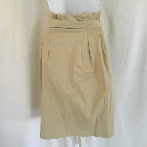 EvA FraNc0 HiGh WaiSt SkIRtT w/bElt - Picture 4 of 13