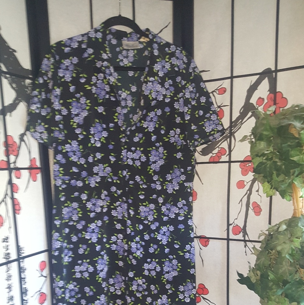 💥SALE!!! Beautiful lightweight dress