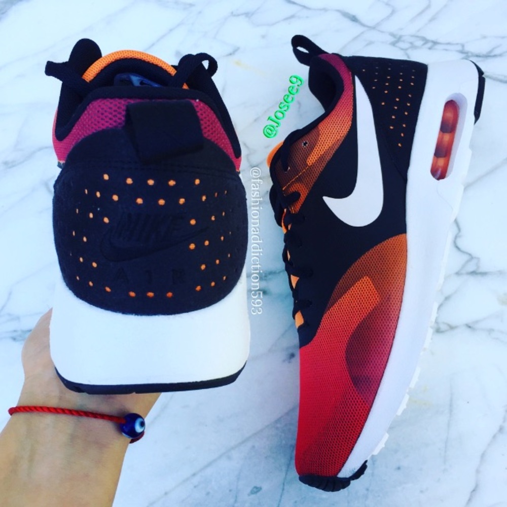 Nike men's air max tavas sunset black sneakers - Picture 2 of 3