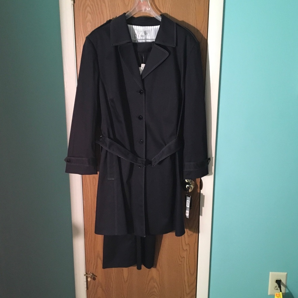 Navy pant suit