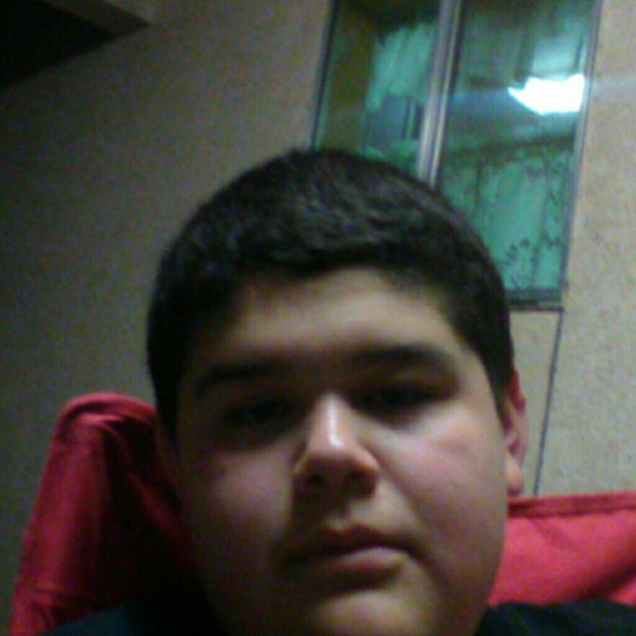 Meet your Posher, Carlos - Picture 1 of 1