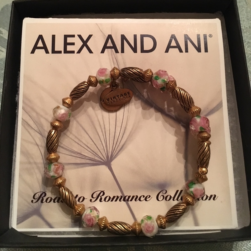 🚫SOLD🚫 Road to Romance Primrose Wrap