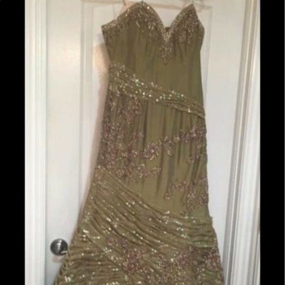 Long dress