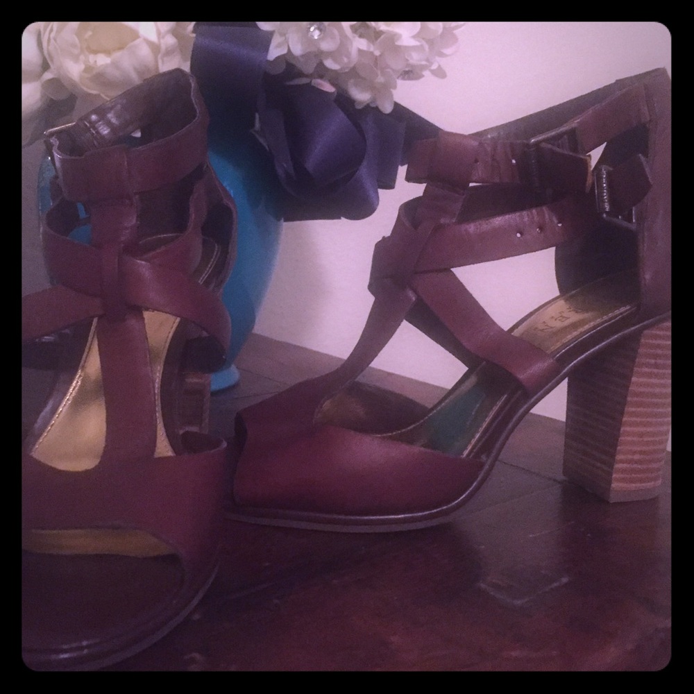 Ralph Lauren brown heels!