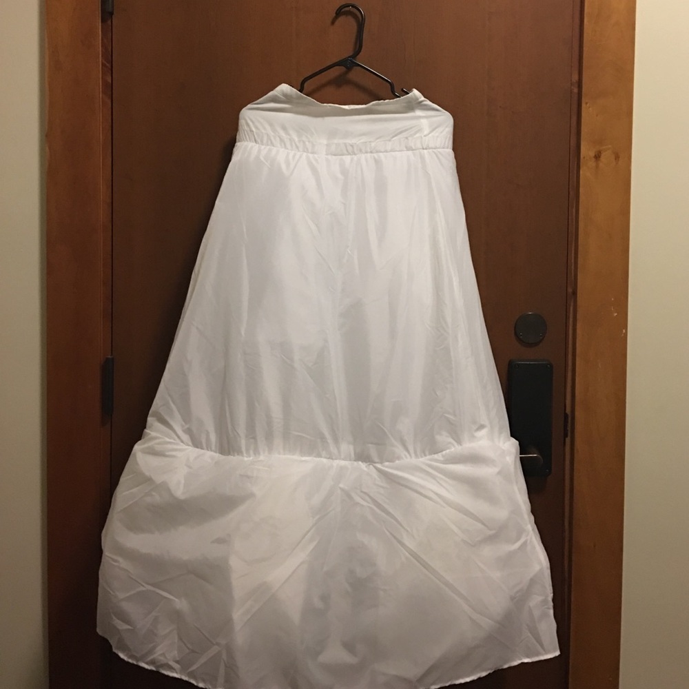 David's Bridal Under Slip, Petticoat New size 4