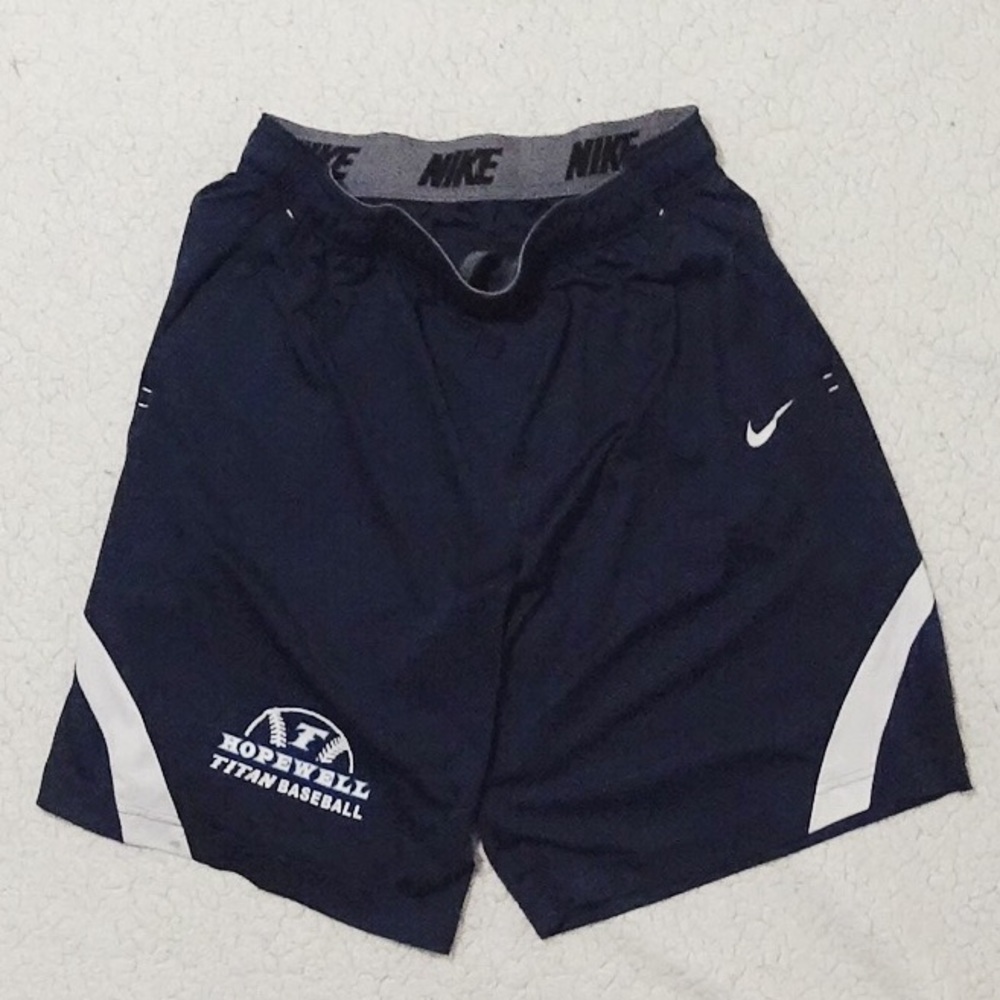 ❌ SOLD ❌ Nike Navy Baseball Shorts