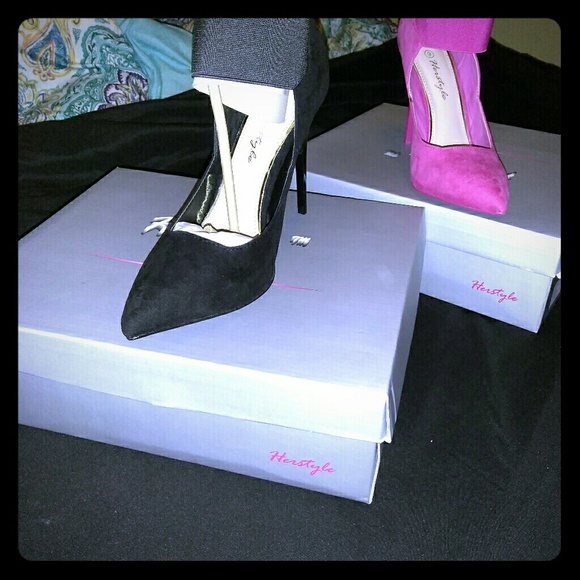 Two pair of heels - Picture 2 of 4