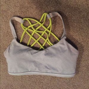Lululemon free to be sports bra. Great condition!