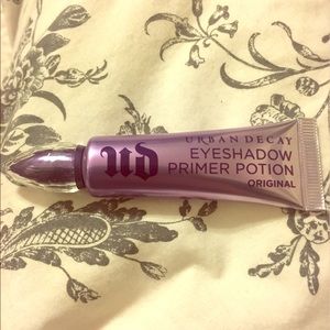 🚫 SOLD 🚫 Urban Decay Eyeshadow Primer (Original)
