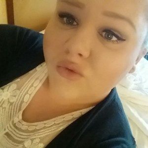 Meet your Posher, Leanne