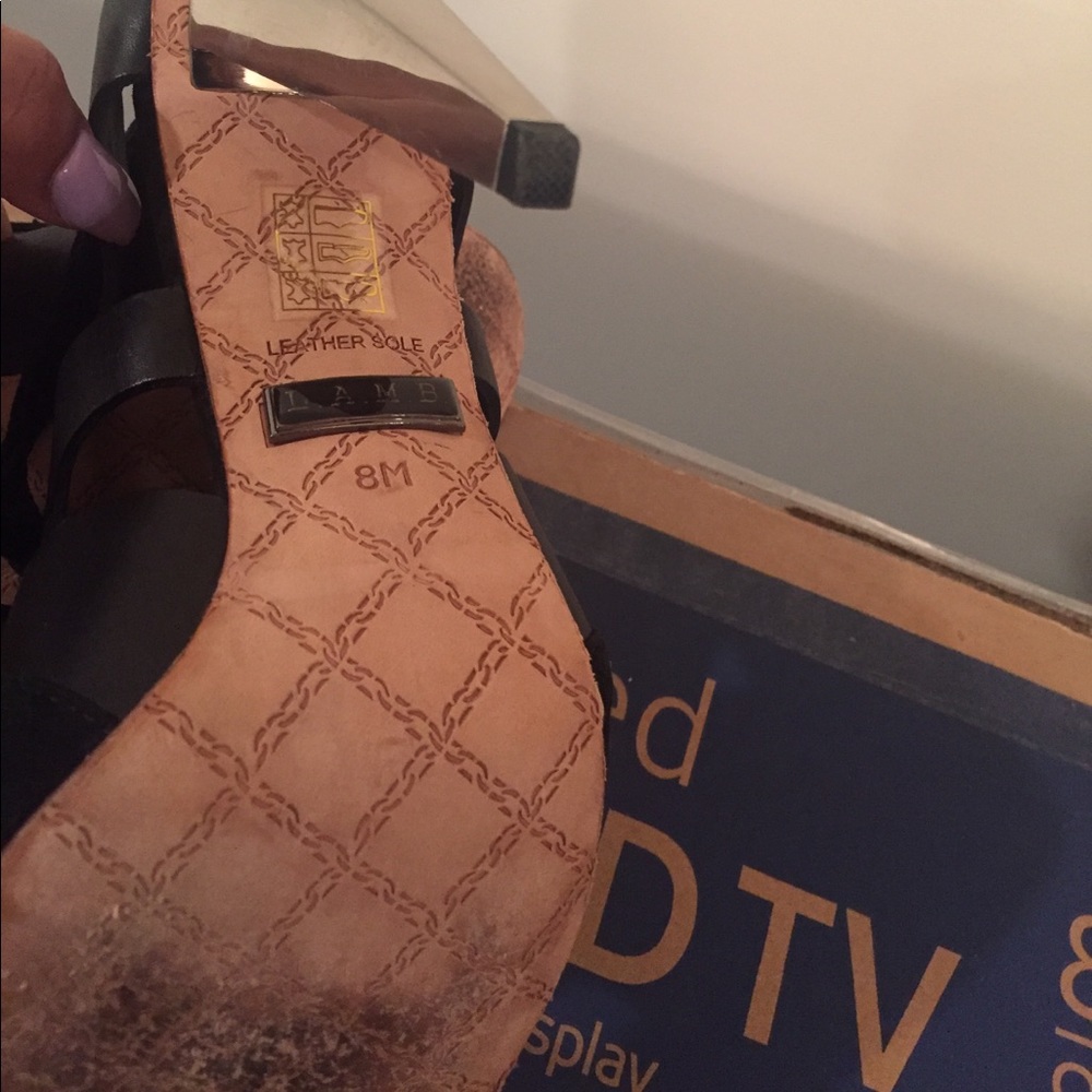 Shoe - Picture 4 of 4