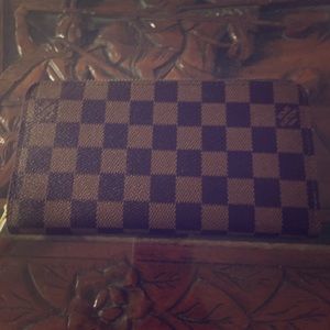 Brown checkered wallet