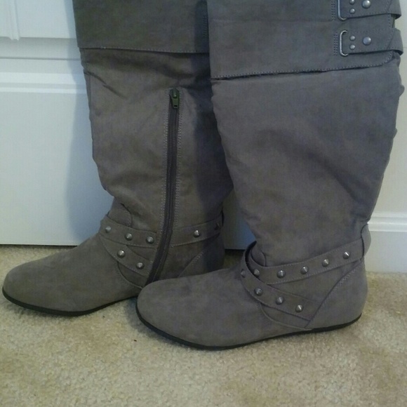Boots - Picture 2 of 2
