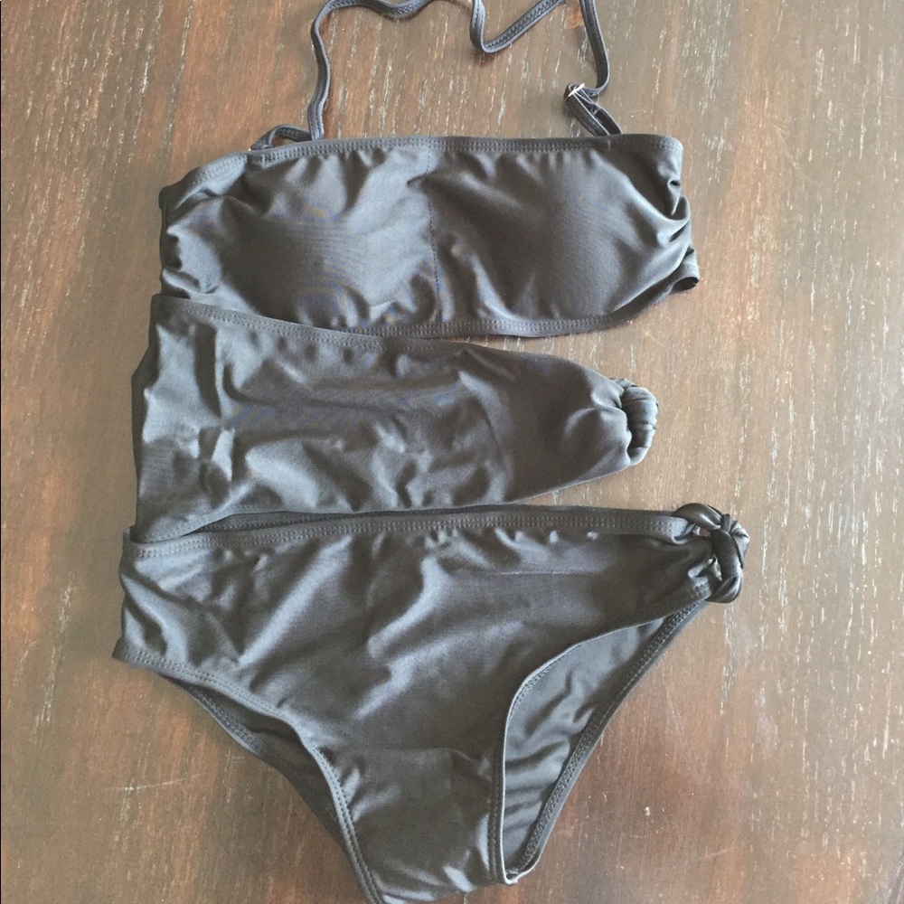 ‼️LAST ONE‼️ SIZE LARGE‼️ 🎉 HOST PICK 5/13🎊 - Picture 3 of 4