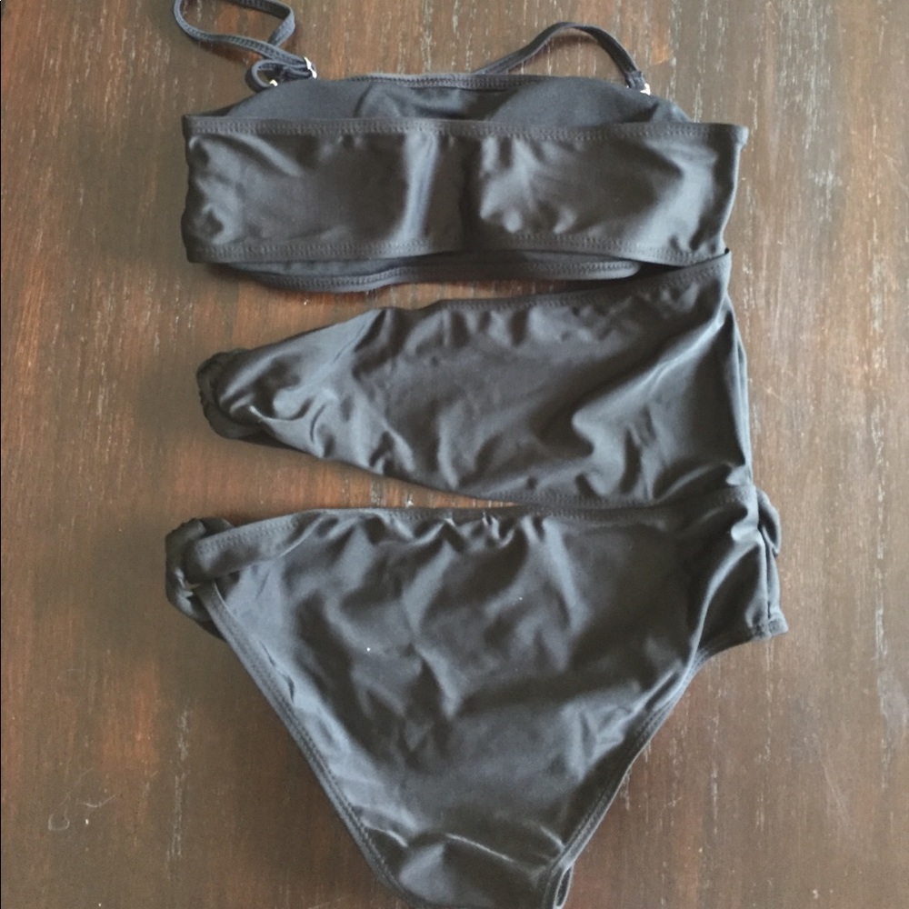 ‼️LAST ONE‼️ SIZE LARGE‼️ 🎉 HOST PICK 5/13🎊 - Picture 4 of 4