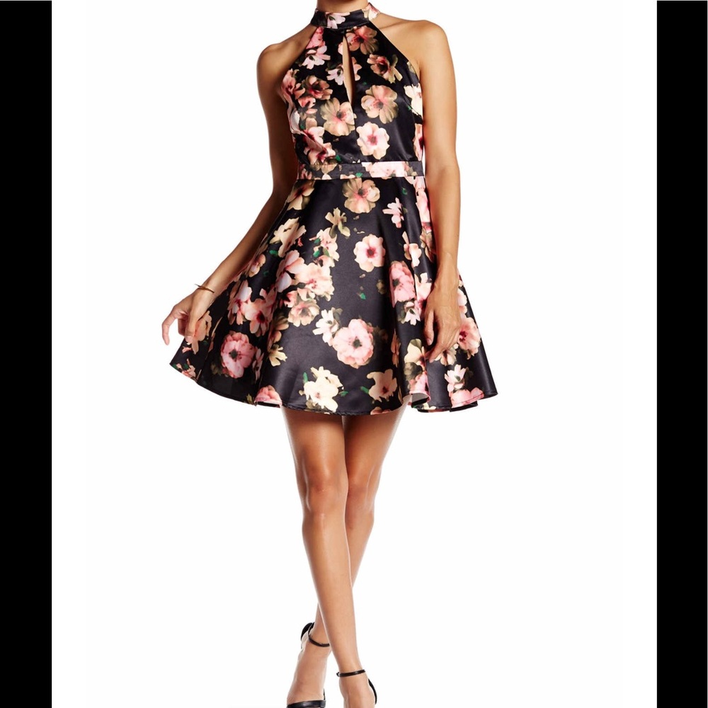 Flower satin dress - Picture 1 of 1