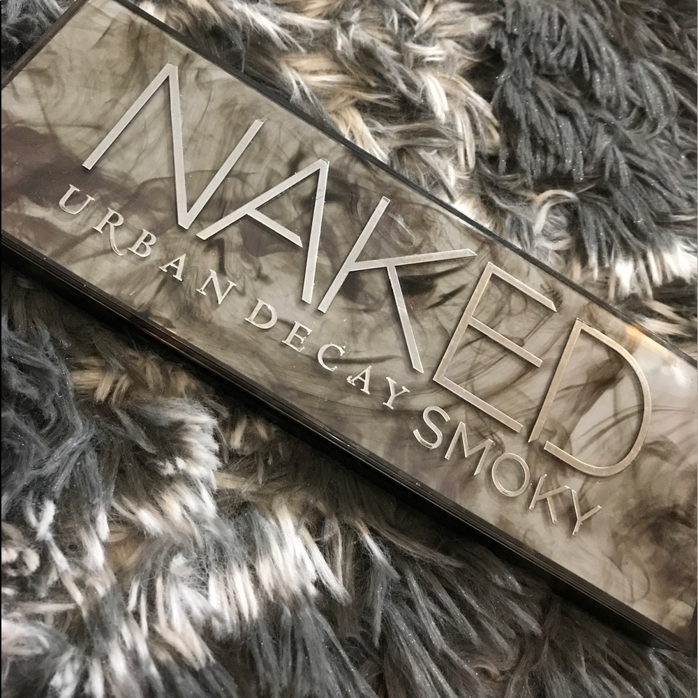 URBAN DECAY SMOKY PALETTE
