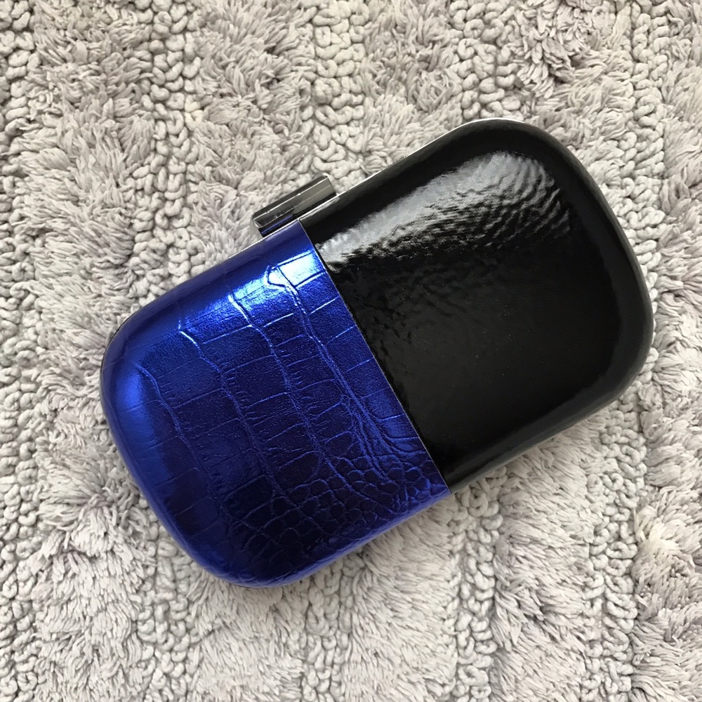 BCBGen Clutch Box