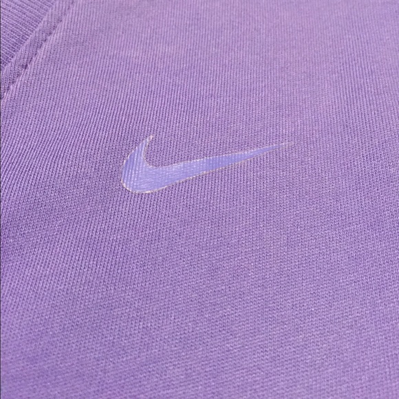 Nike Women's Slim fit T-Shirt - Picture 3 of 3