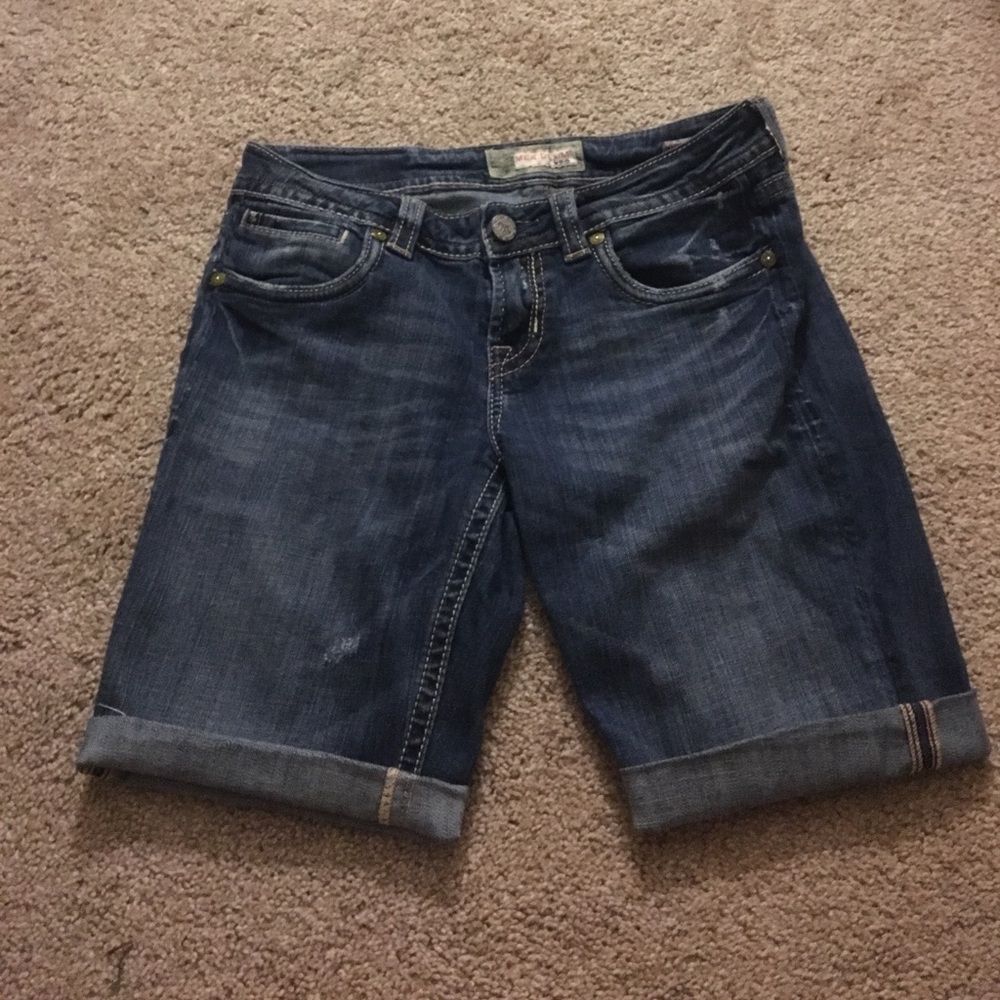 Mek jean shorts