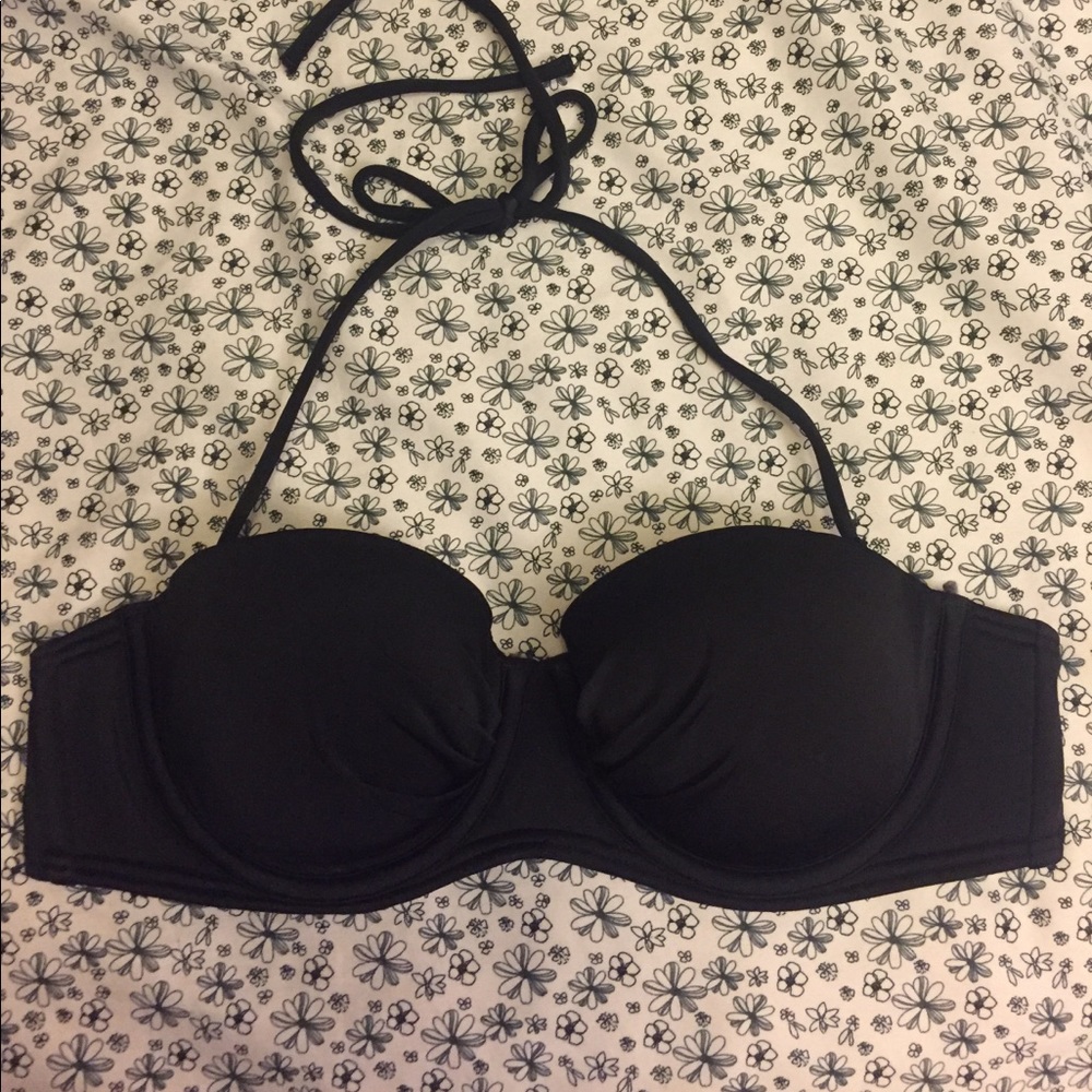 Victoria's Secret size 34 A swim top