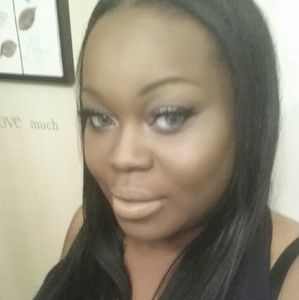 Meet your Posher, Shanitra