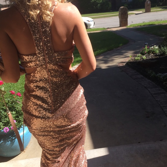 Sequined formal rose gold dress - Picture 3 of 3
