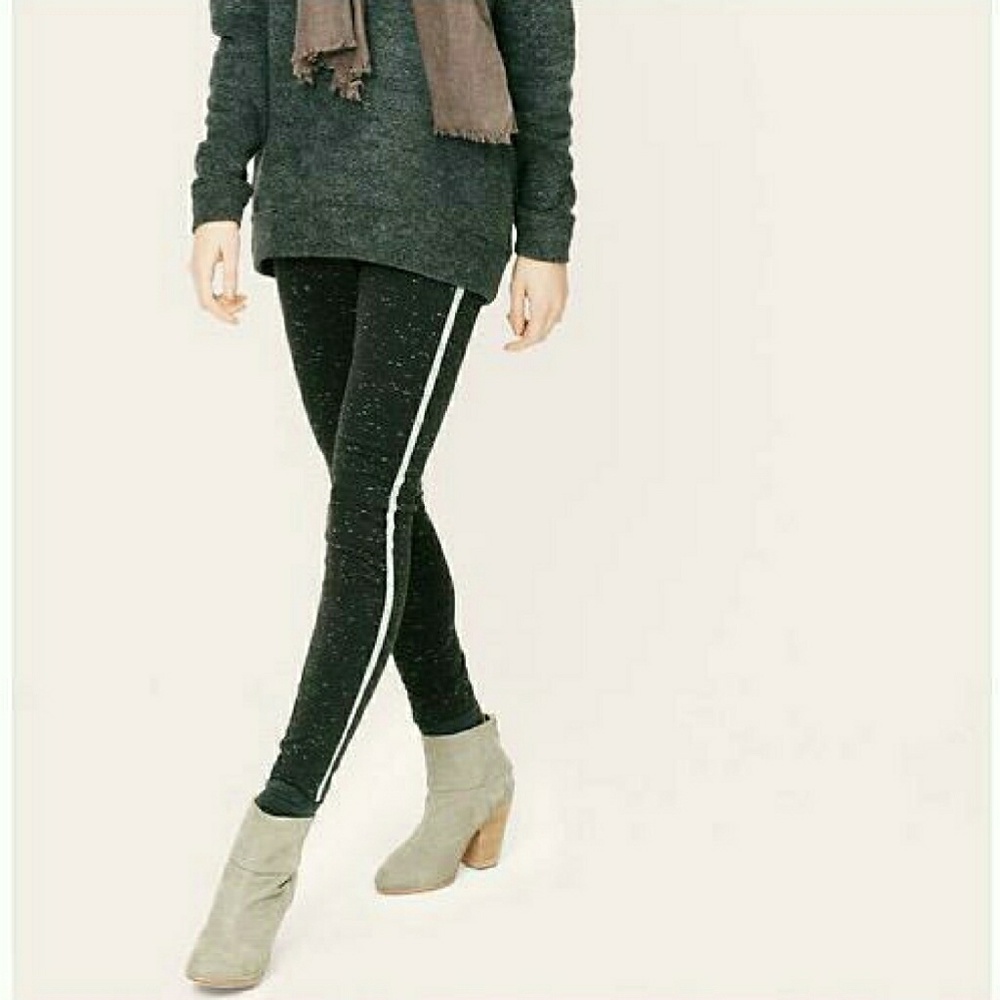 NWT LOFT Lou & Grey Spacedye Leggings