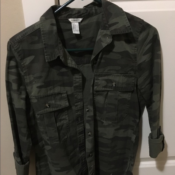 Army Green Camo shirt - Picture 1 of 3