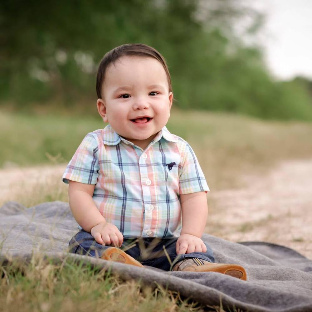 Meet your Posher, Larissa