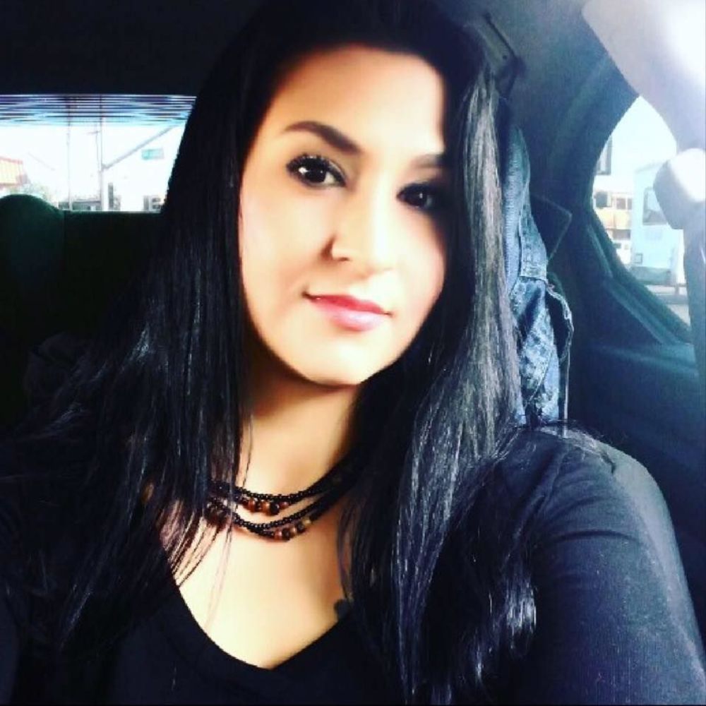 Meet your Posher, Adriana