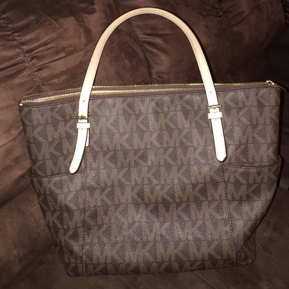 Michael kors handbag