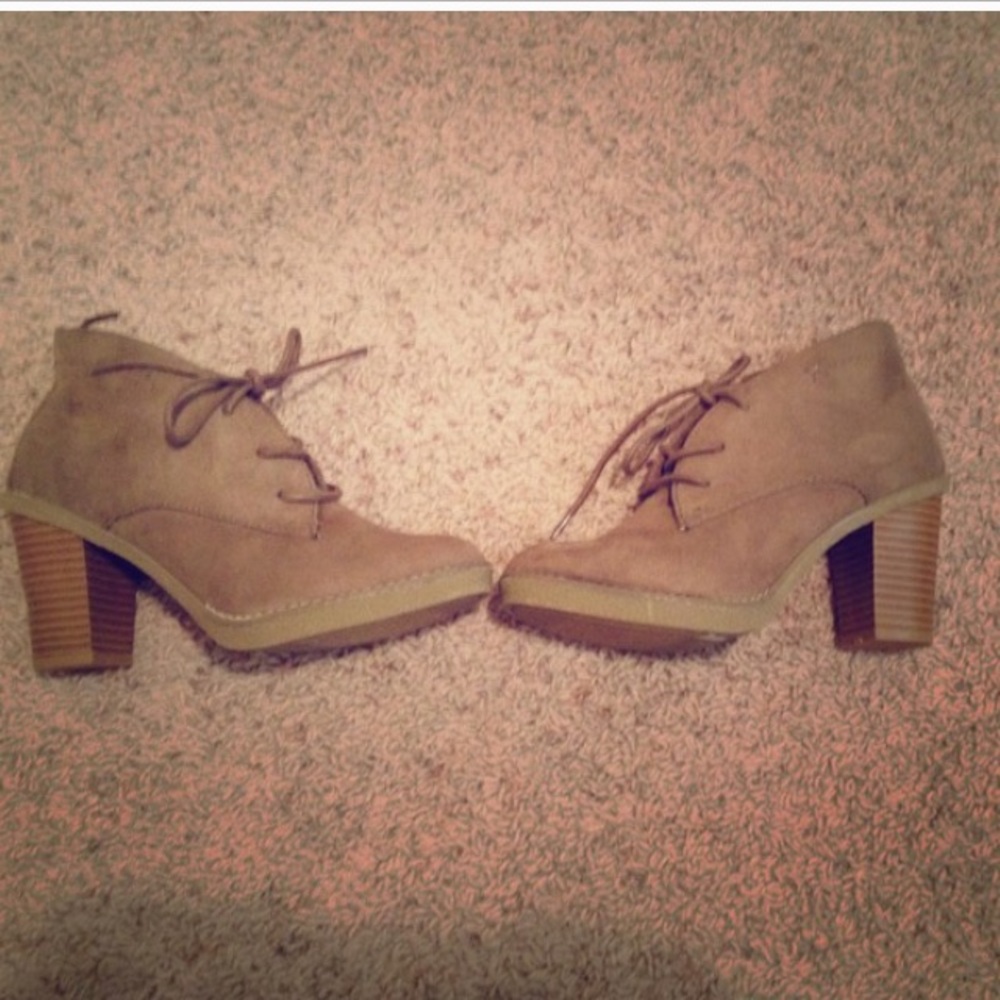Tan Old Navy Lace Up Ankle Boots