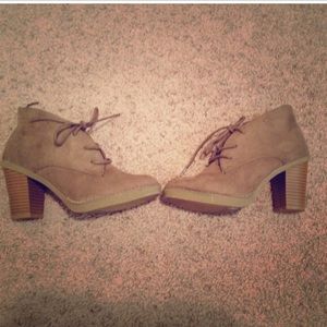 Tan Old Navy Lace Up Ankle Boots