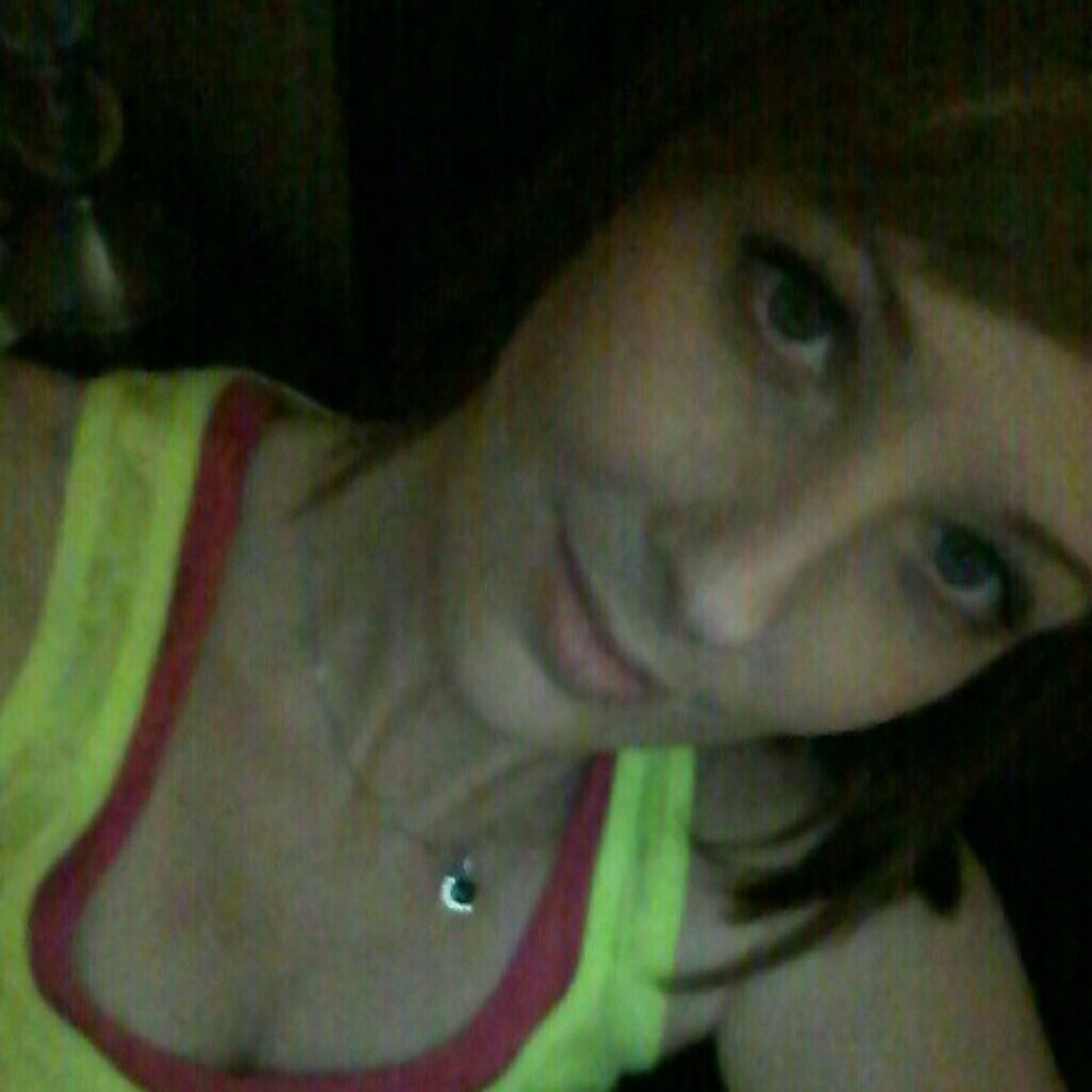 Meet your Posher, Leanna