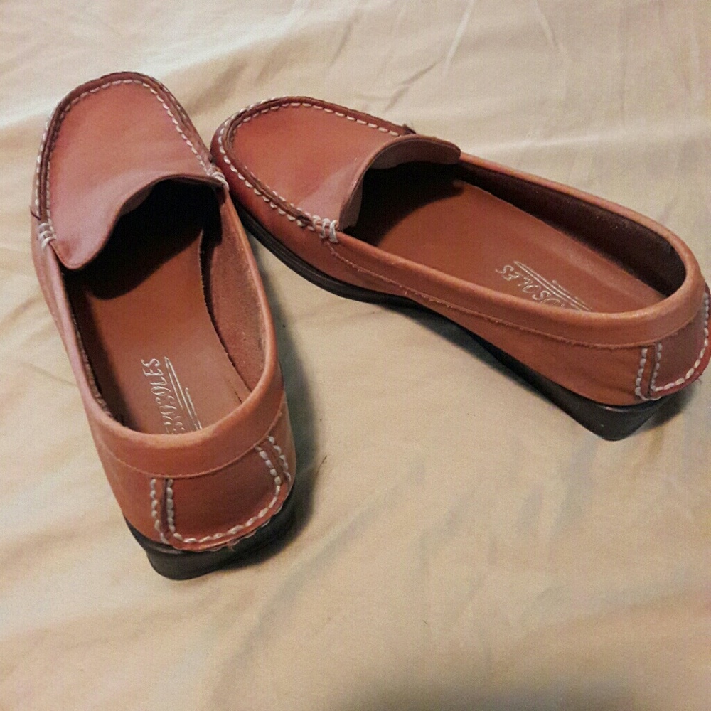 Boys shoes